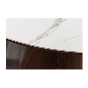 Zoom sur le côté du plateau de la table ronde LUMEA blanche et bois foncée