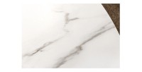 Zoom sur la texture du plateau de la table LUMEA ronde blanche et bois foncée