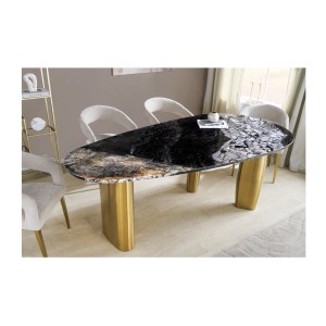 Table de salle à manger NERA – Ovale 200 cm – Plateau marbre gris – Pieds métal or – Style chic