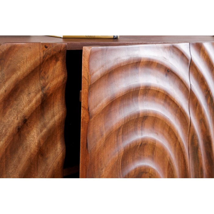 Buffet ONDARA 180 cm – Bois massif sculpté 3D et métal noir – 4 portes