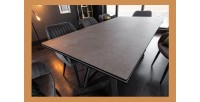 Table LIXOR extensible grise vu de côté sans extension