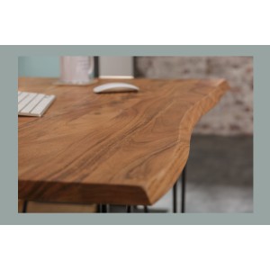 Zoom sur le plateau de la table ARKAYA