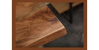 Zoom sur le coin de la table ARKAYA