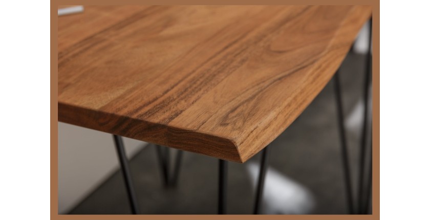 Zoom sur le bord de la table ARKAYA