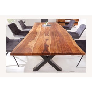 Table ORKAN 220cm vu d'un bout