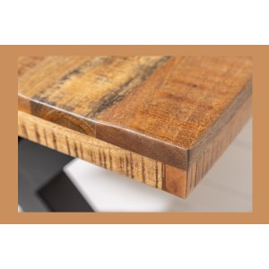 Zoom sur le coin de la table LODEN 240cm
