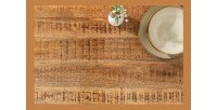 Zoom sur la texture du plateau de la table LODEN 240cm
