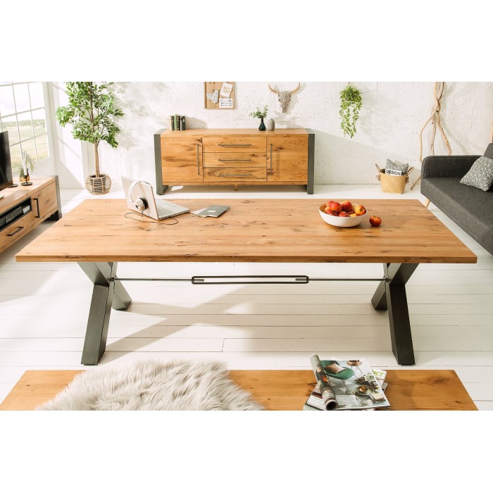 Table de salle à manger CHRIS – Chêne sauvage et métal noir – 200 cm – Style industriel