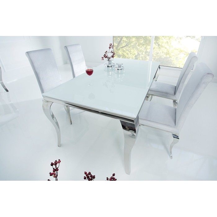 Table de salle à manger VELENA – Acier argenté et verre opale – 180 cm – Style baroque moderne