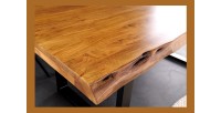 Zoom sur le coin de la table ARKAYA 200cm avec pieds en U
