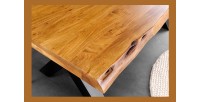 Zoom sur le coin de la table ARKAYA avec pieds en X 200cm