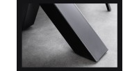 Zoom sur le bout du pied de la table ARKAYA 200cm