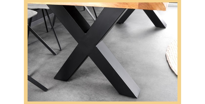 Zoom sur l'un des pieds en X de la table ARKAYA 200cm