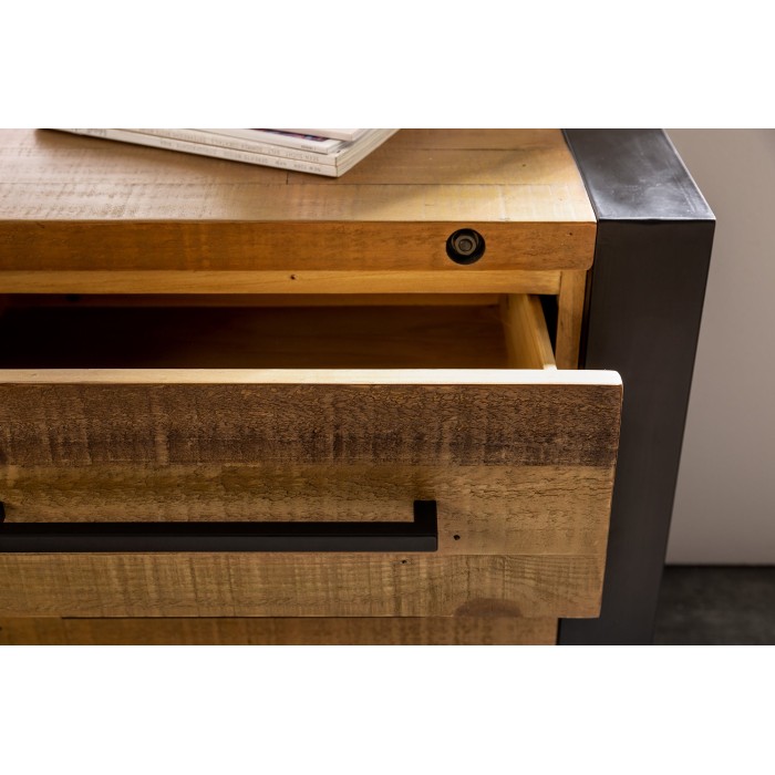 Buffet CAVARA 195 cm – Massives Kiefernholz in Vintage-Braun und schwarzes Metall – 2 Türen, 3 Schubladen und Flaschenregal