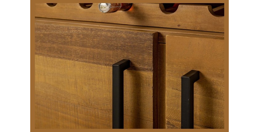 Buffet CAVARA 195 cm – Pin massif brun vintage et métal noir – 2 portes, 3 tiroirs et range-bouteilles