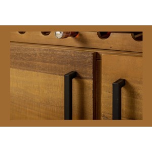 Buffet CAVARA 195 cm – Pin massif brun vintage et métal noir – 2 portes, 3 tiroirs et range-bouteilles