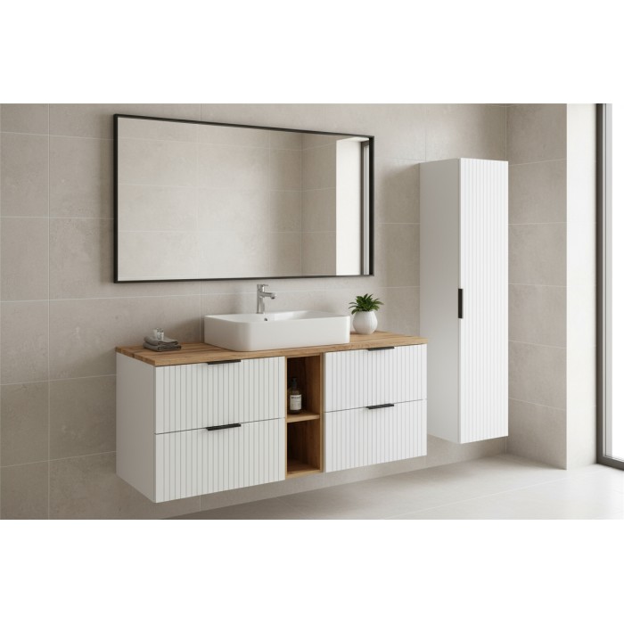 Badezimmer-Set NOXERA 140 cm – Wandhängender Schrank in Alpinweiß mit Platte für Waschbecken in Eiche Wotan, offenen Nischen und