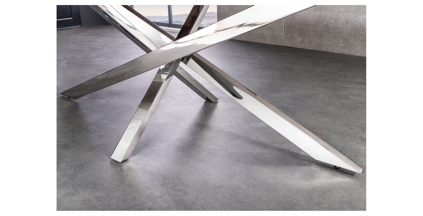 Zoom sur les pieds de la table RAFTA 220cm en bois massif et verre trempé