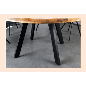 Zoom sur les pieds de la table LODEN ronde bois clair 145cm