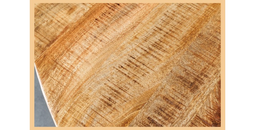 Zoom sur la texture du plateau de la table LODEN ronde bois clair 145cm
