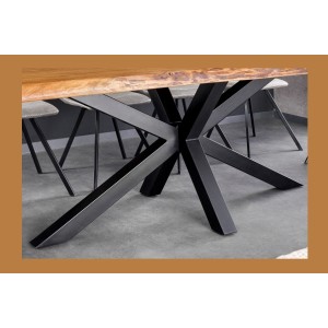 Zoom sur les pieds de la table ARKAYA 200cm bois clair