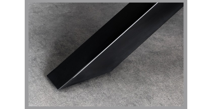 Zoom sur l'un des pieds de la table ARKAYA bois clair 200cm
