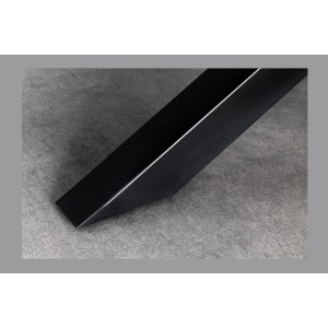 Zoom sur l'un des pieds de la table ARKAYA bois clair 200cm