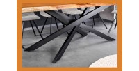 Zoom sur les pieds de la table ARKAYA 200cm bois d'acacia plateau 35mm