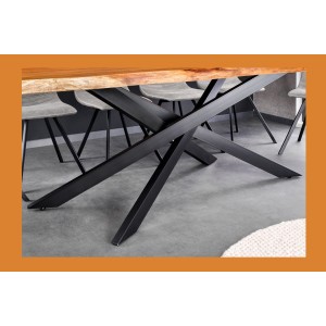 Zoom sur les pieds de la table ARKAYA 200cm bois d'acacia plateau 35mm