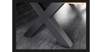 Zoom sur les pieds en X de la table ARKAYA 300cm plateau 55mm