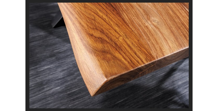 Zoom sur le coin de la table ARKAYA en Sheesham 200cm plateau 35mm