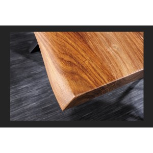 Zoom sur le coin de la table ARKAYA en Sheesham 200cm plateau 35mm
