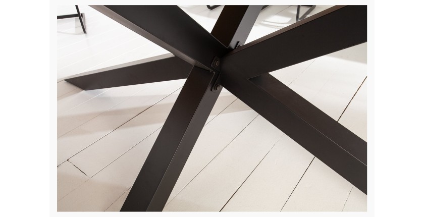 Zoom sur le pied de la table SOLARA en pin recyclé 200cm