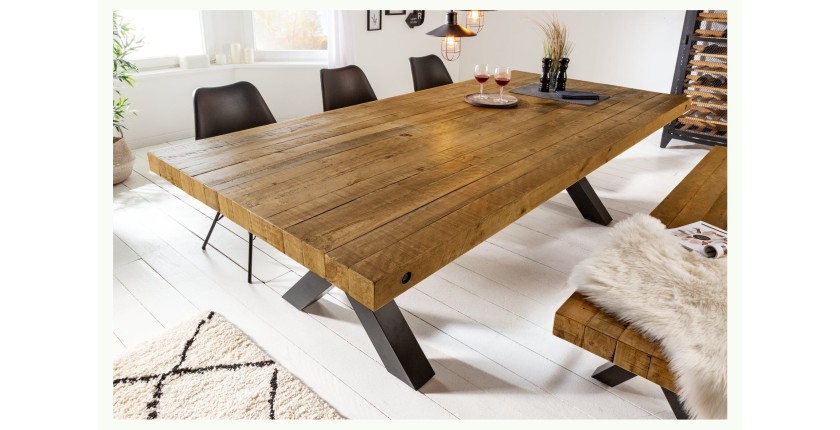 Table CHRIS – Bois de pin recyclé verni et métal noir – 200 cm – Plateau épais 80 mm – Style industriel