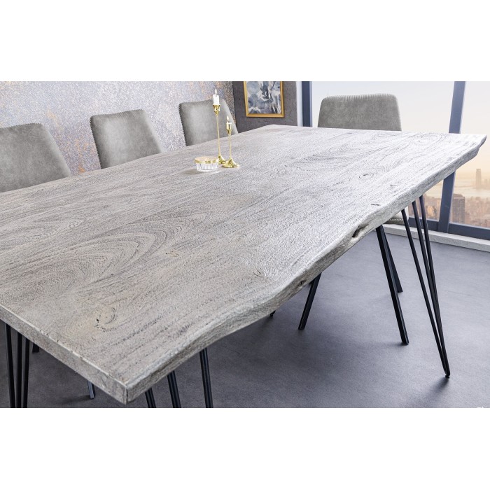 Table TALOA – Bois massif gris et métal noir – 140 cm – Style contemporain