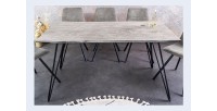Table TALOA – Bois massif gris et métal noir – 140 cm – Style contemporain