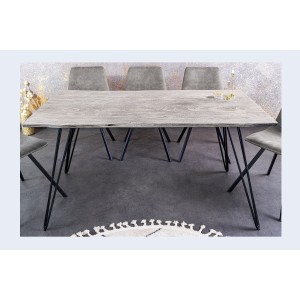 Table TALOA – Bois massif gris et métal noir – 140 cm – Style contemporain