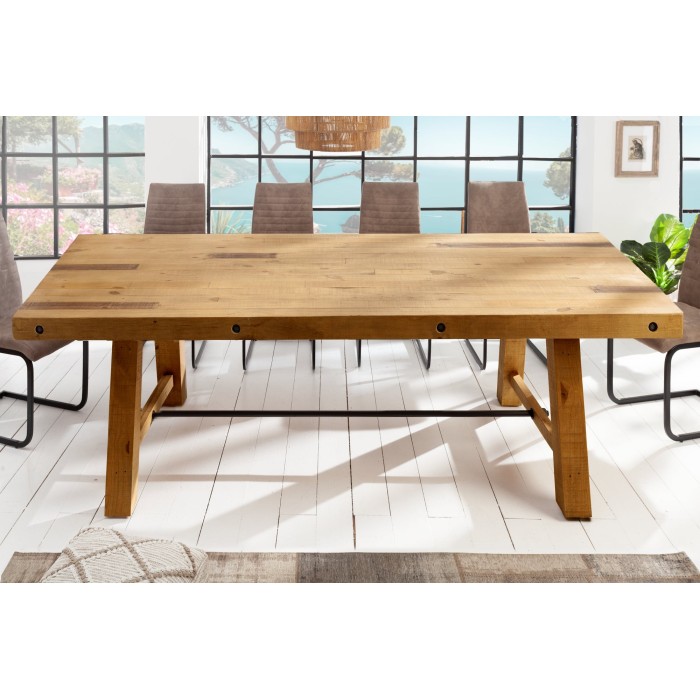 Table de salle à manger RANCHO – Bois de pin recyclé verni – 240 cm – Style rustique