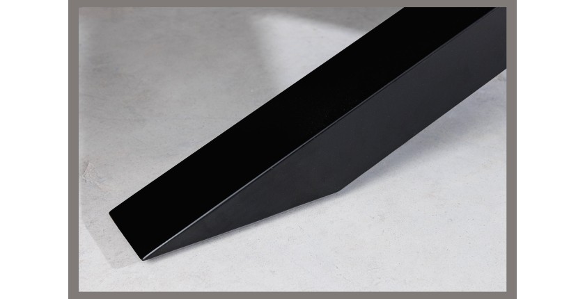Table de salle à manger SOLARA – Bois de pin recyclé verni et métal noir – 240 cm – Style industriel