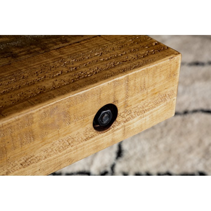 Zoom sur la tranche de la table CAVARA en bois de pin avec pied en X 240cm