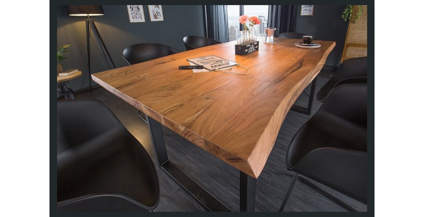 Table de salle à manger ARKAYA – Bois massif d’acacia verni et métal noir – 160 cm – Style industriel