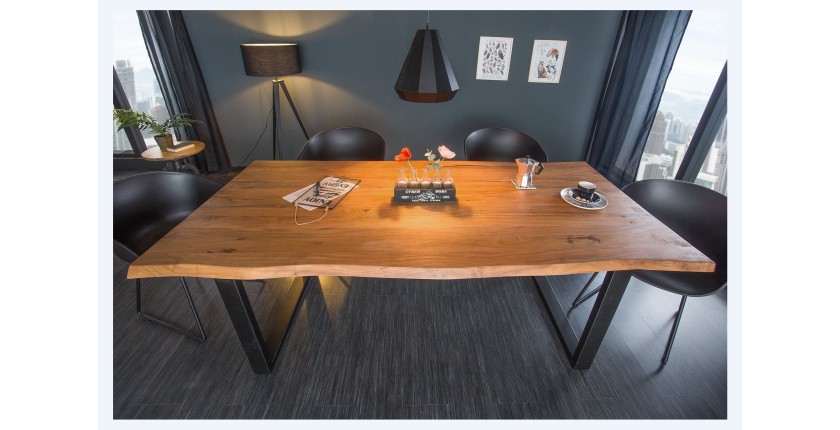 Table de salle à manger ARKAYA – Bois massif d’acacia verni et métal noir – 160 cm – Style industriel