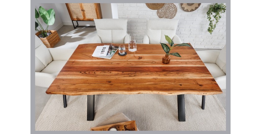 Table de salle à manger ARKAYA – Bois massif d’acacia verni et pieds en métal noir en X – 160 cm – Style industriel
