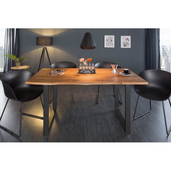 Table ARKAYA en bois d'acacia 160cm vu de face