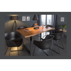 Table ARKAYA 160 cm – Plateau en bois d’acacia sauvage verni et pieds en métal noir en U – Style industriel