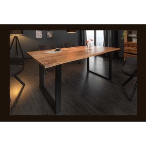 Table de salle à manger ARKAYA 180 cm – Plateau en bois d’acacia sauvage verni et pieds en métal noir en U – Style industriel