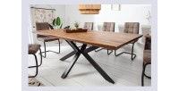 Table SOLARA 200 cm – Plateau en bois de Sheesham verni et pieds en métal noir – Style industriel