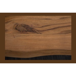 Zoom sur le plateau de la table ARKAYA en bois d'acacia 140cm
