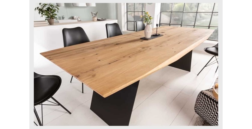 Table de salle à manger ZENTOR 240 cm – Plateau en chêne sauvage huilé et pieds métal noir – Esprit industriel élégant