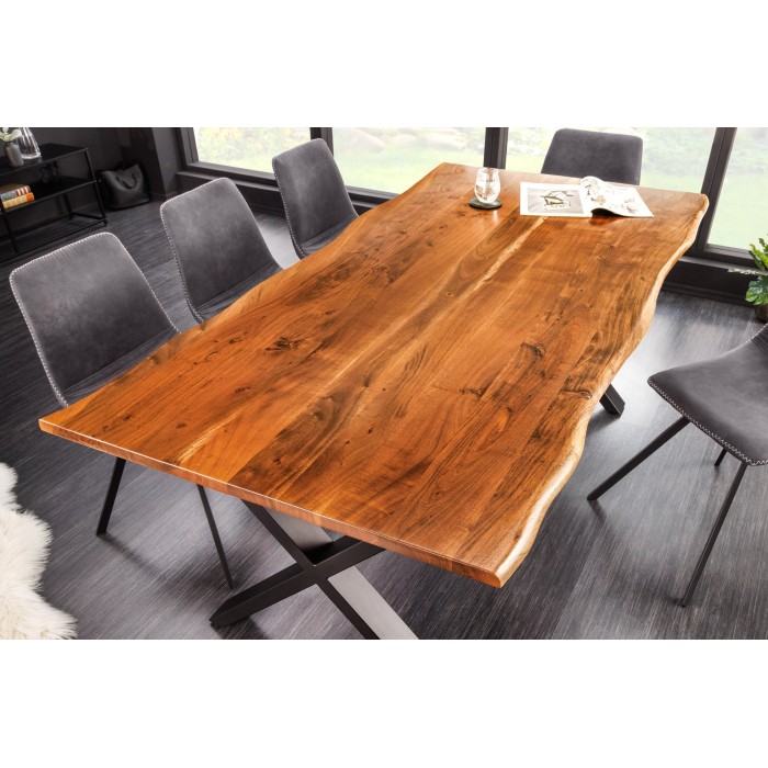 Table ARKAYA 180cm en bois d'acacia avec pieds en X vu de haut